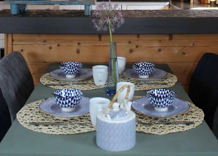 Cosy & Natural Cottage With Fireplace And Garden Casa de Férias Heinenoord